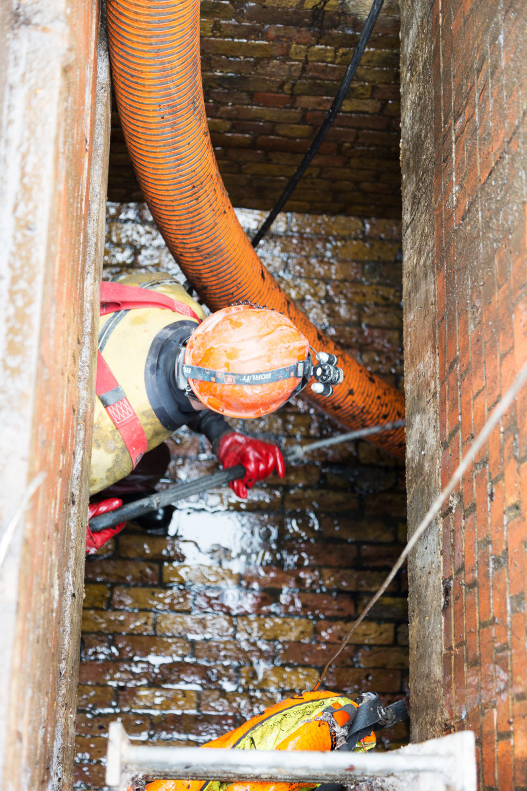 Drain Jetting in action - 7
